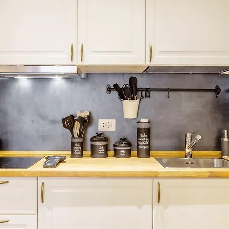 Trans Tiberim 公寓 *